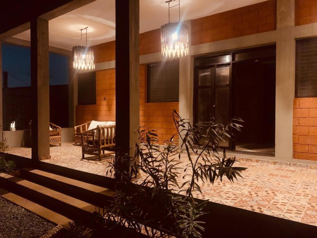 La Maison Bleue Lomé Extérieur photo