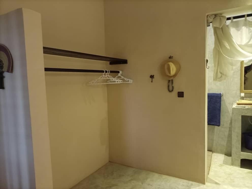 La Maison Bleue Lomé Extérieur photo