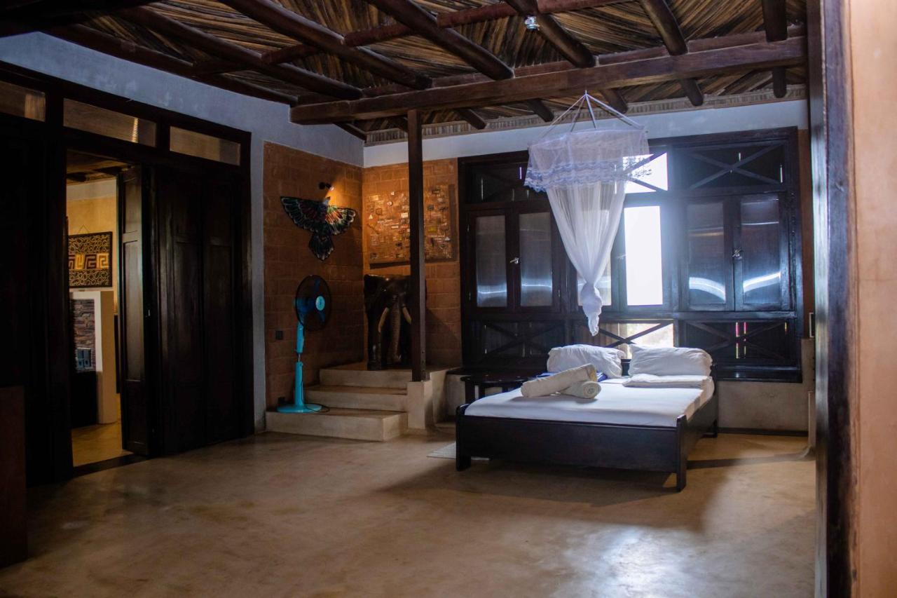 La Maison Bleue Lomé Extérieur photo